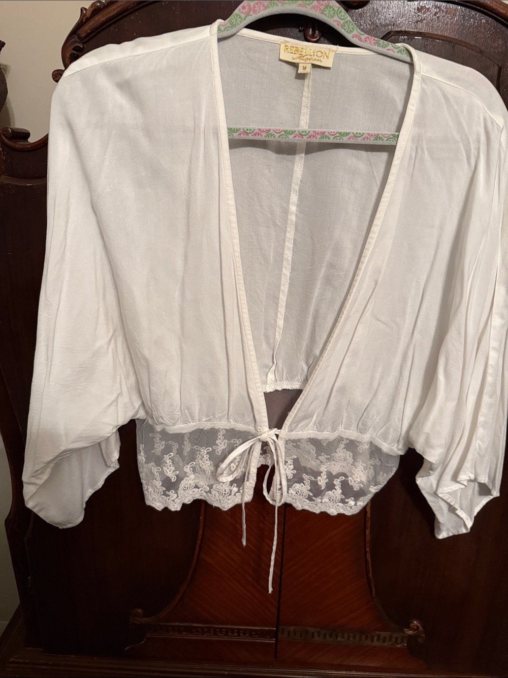 Reformation White Lace-Trim Kimono Tie-Front Robe